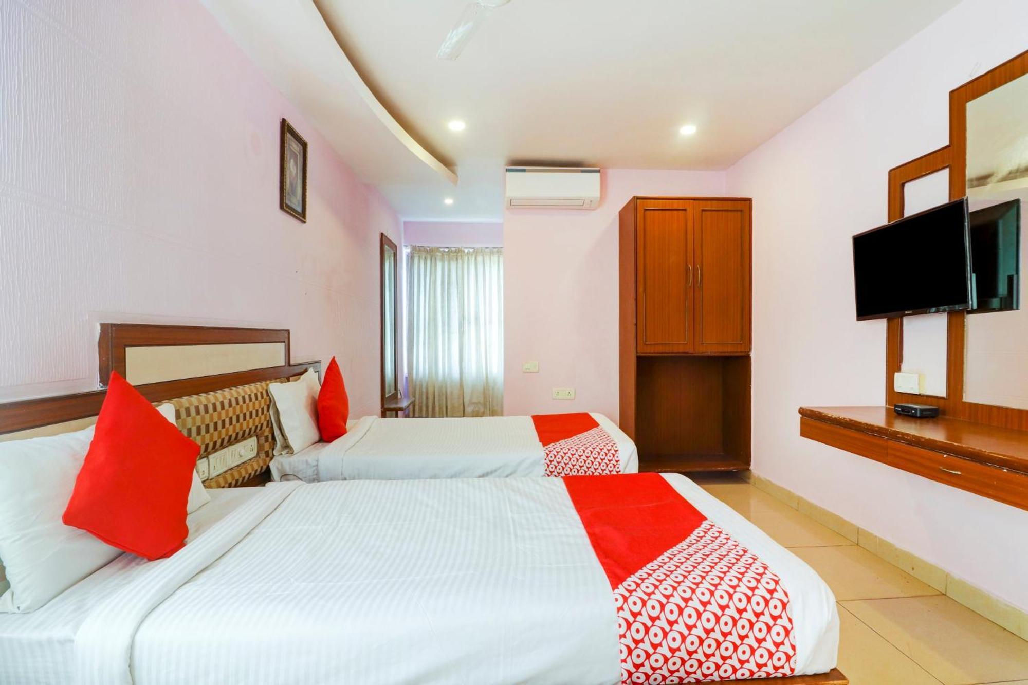 Super Collection O 77115 Vaishnavi Palace Hyderabad Luaran gambar