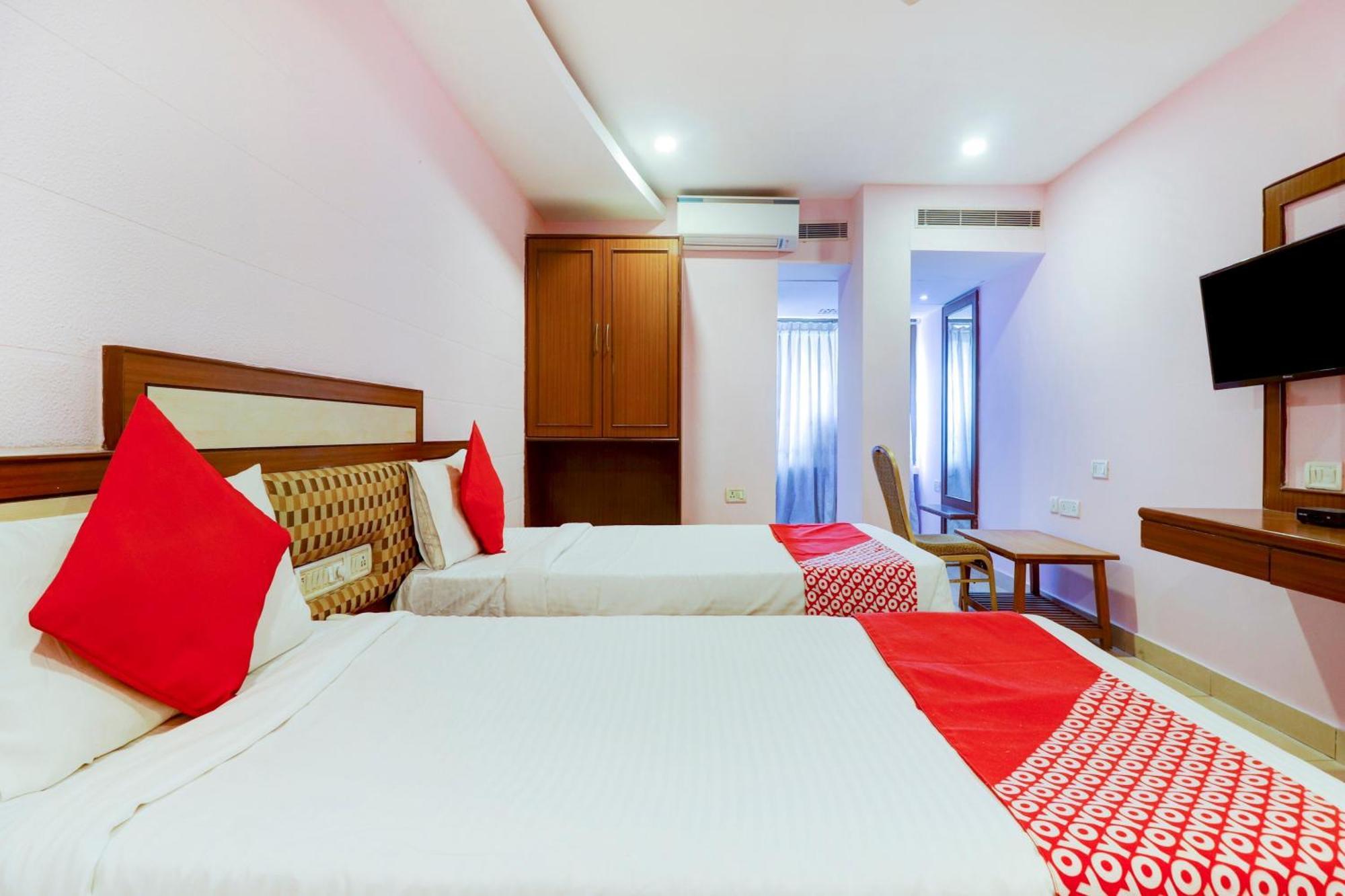 Super Collection O 77115 Vaishnavi Palace Hyderabad Luaran gambar
